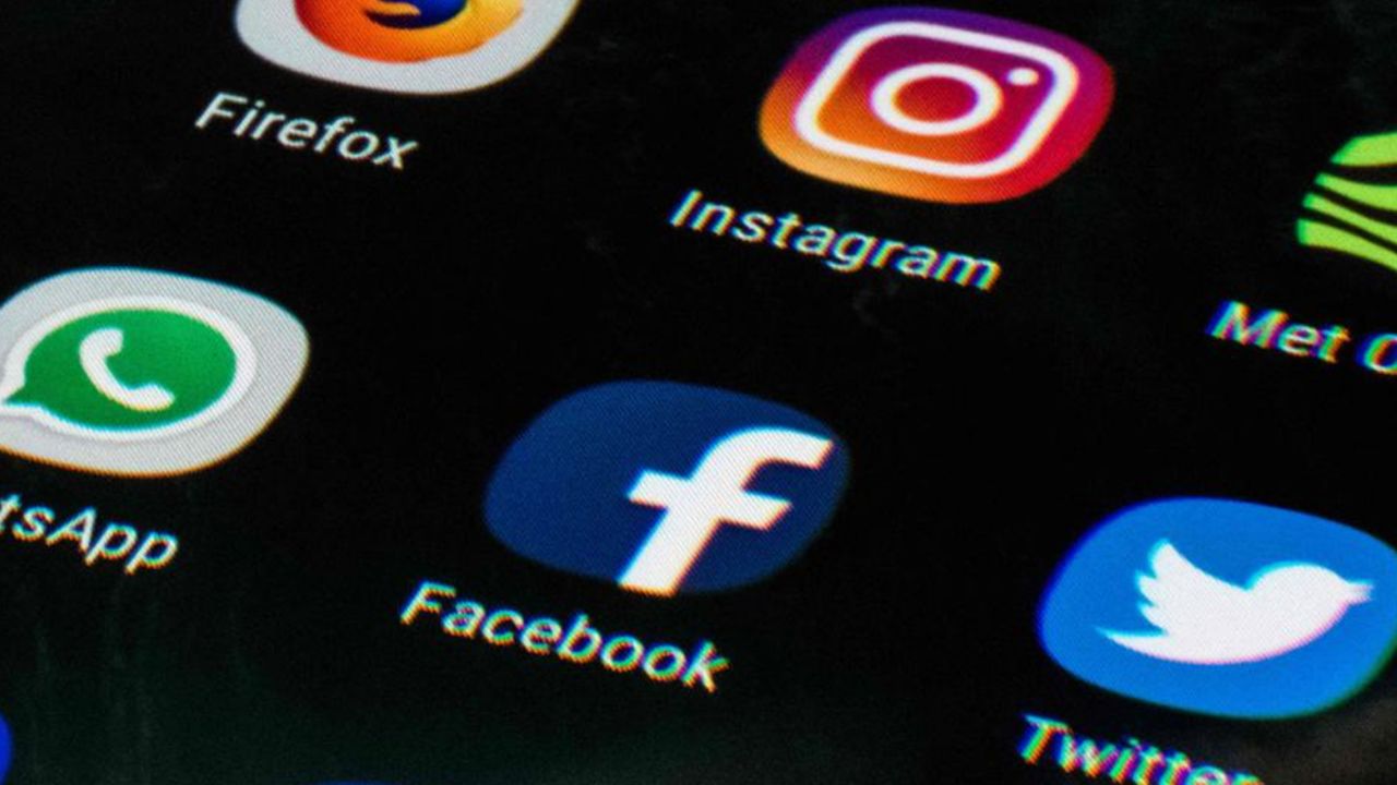 ¡Sorprendente! Facebook podría ayudarte para recibir la vacuna contra el Covid-19