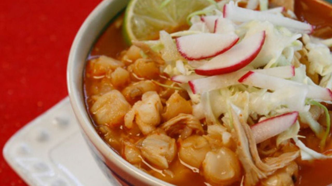 ¿Menudo vs Pozole? Aprende las diferencias entre estos platillos típicos de México