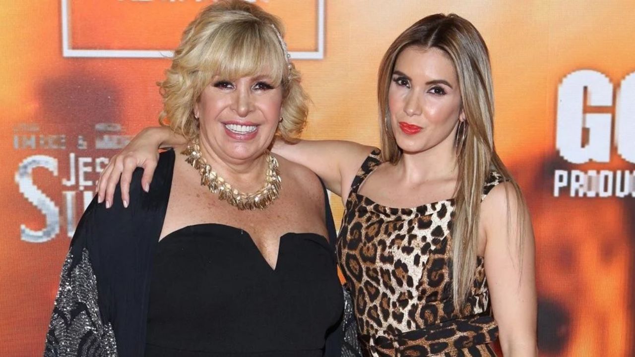 Escalona sorprende a Magda Rodríguez con enorme ramo de rosas: “La mejor de Televisa”