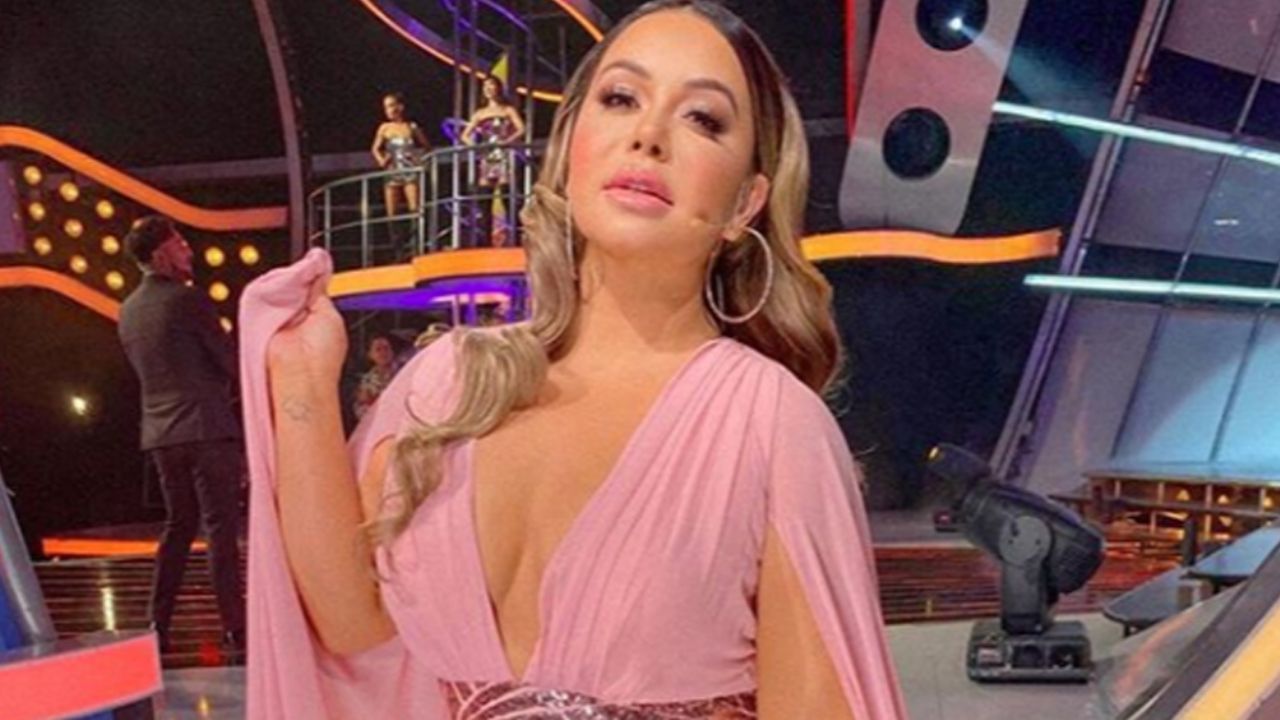 ¿Joan Sebastian pretendía a Chiquis? Esto reveló la hija de Jenni Rivera en el programa ‘Tu-Night’