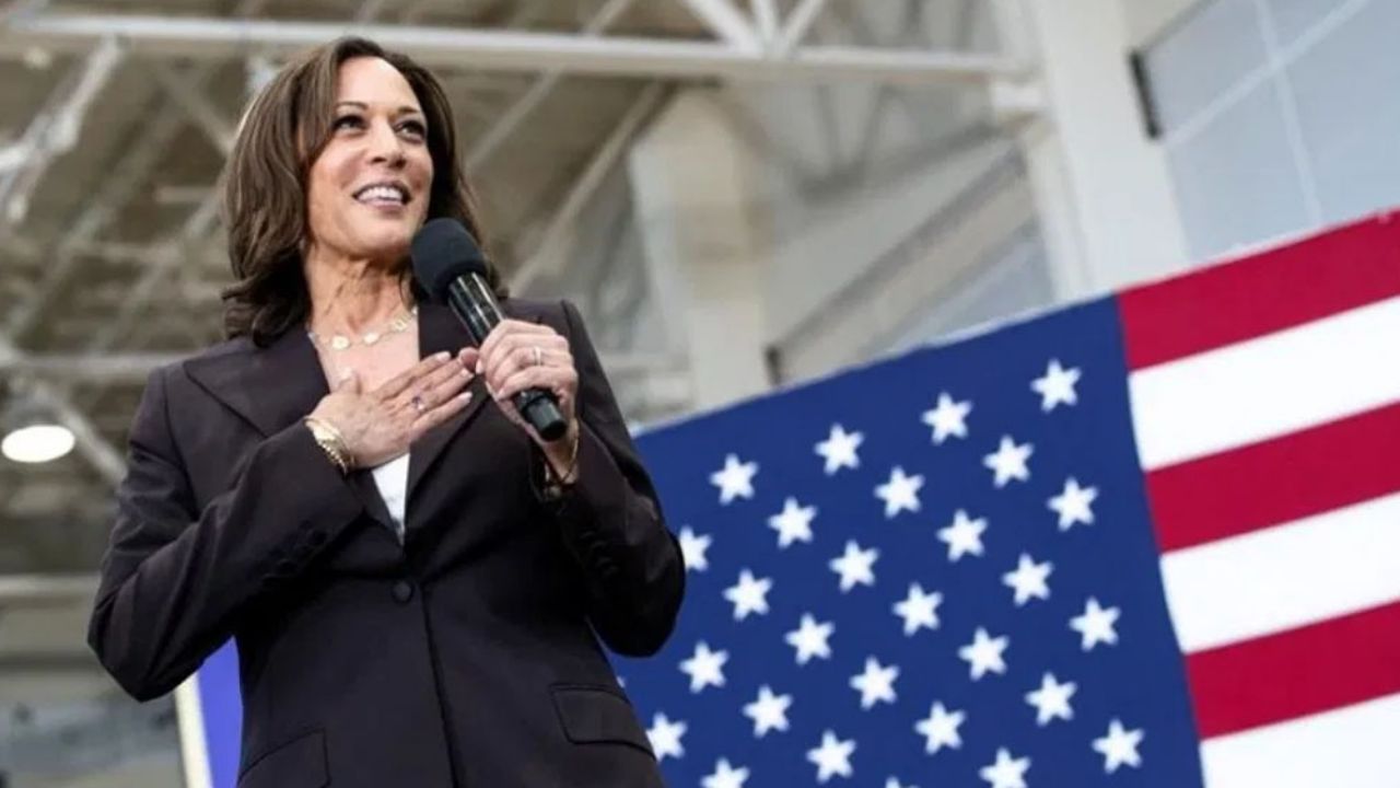 Como los médicos, maestros deben ser prioridad para vacuna Covid-19, según Kamala Harris