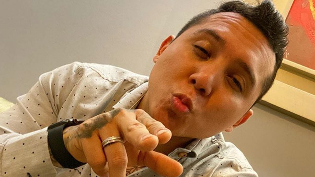 “Poco hombre”: Linchan a Edwin Luna por humillar a familias en Instagram y presumir que las ayudó