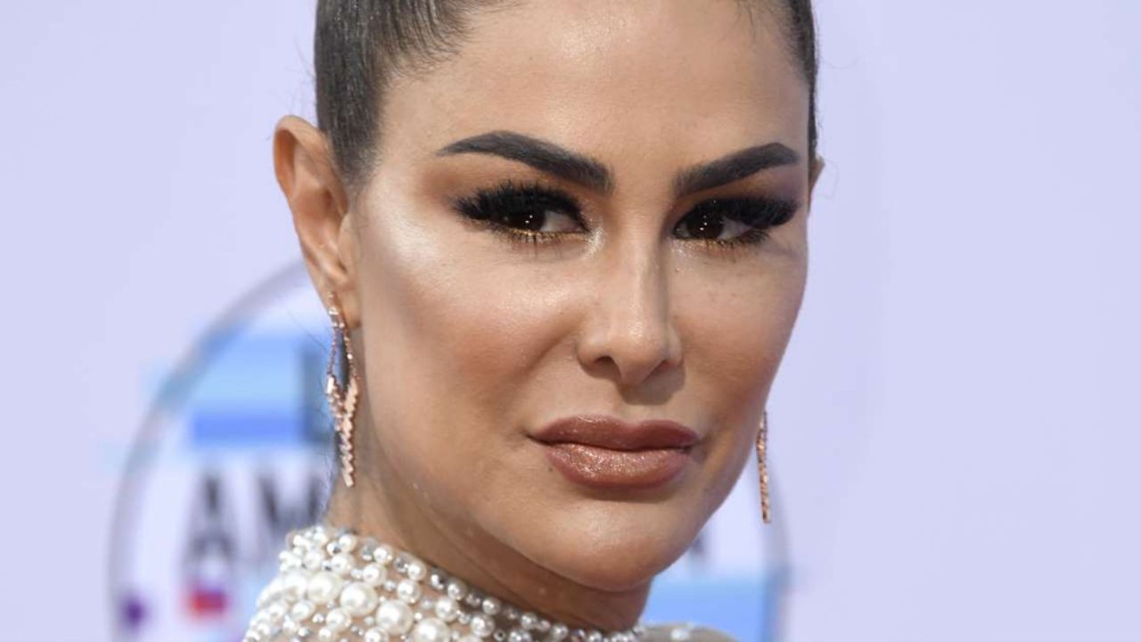 Ninel Conde: Sin trabajo en Televisa y tras meses de no ver a su hijo, hace esto para ganar dinero