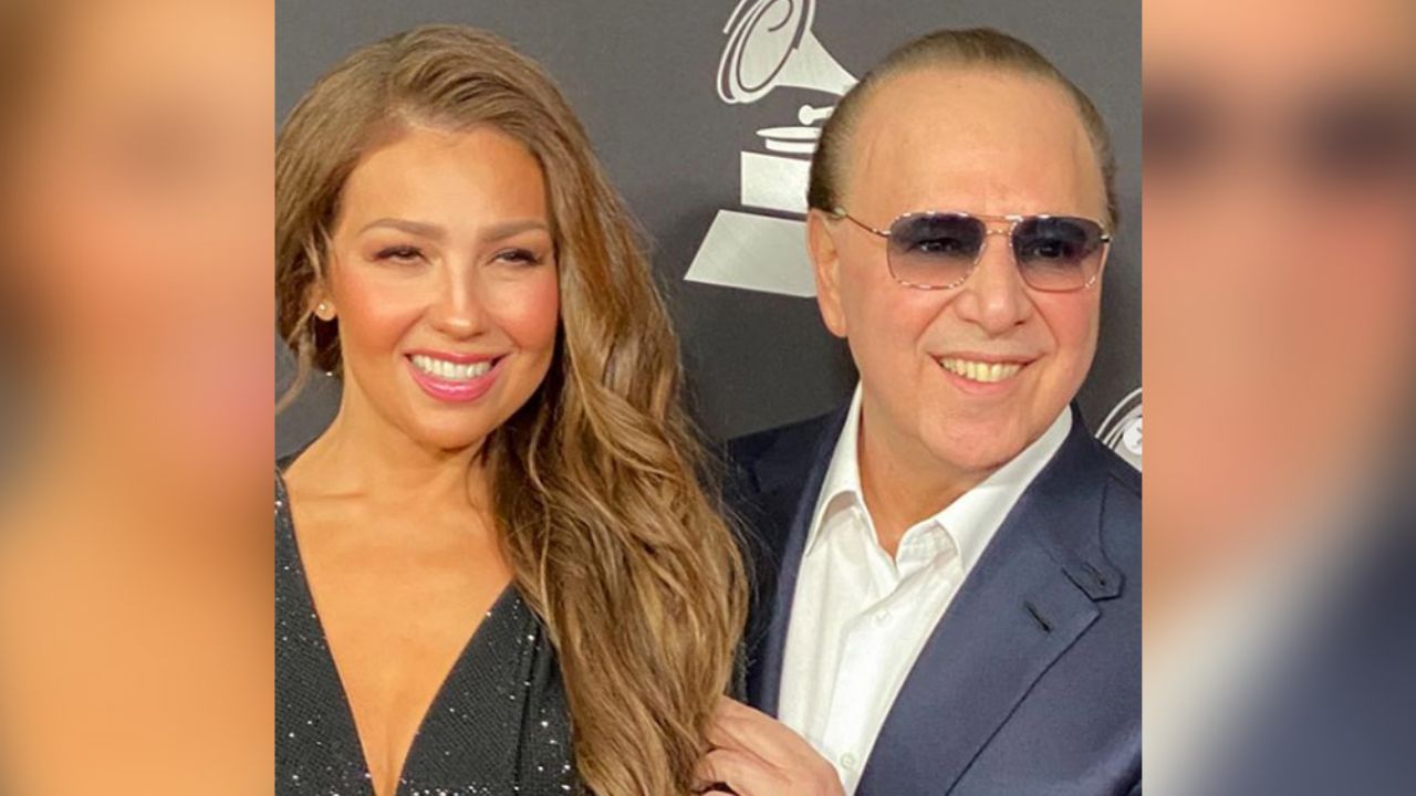 ¡Qué lindo es el amor! Thalía y Tommy Mottola comparten romántica FOTO desde la playa