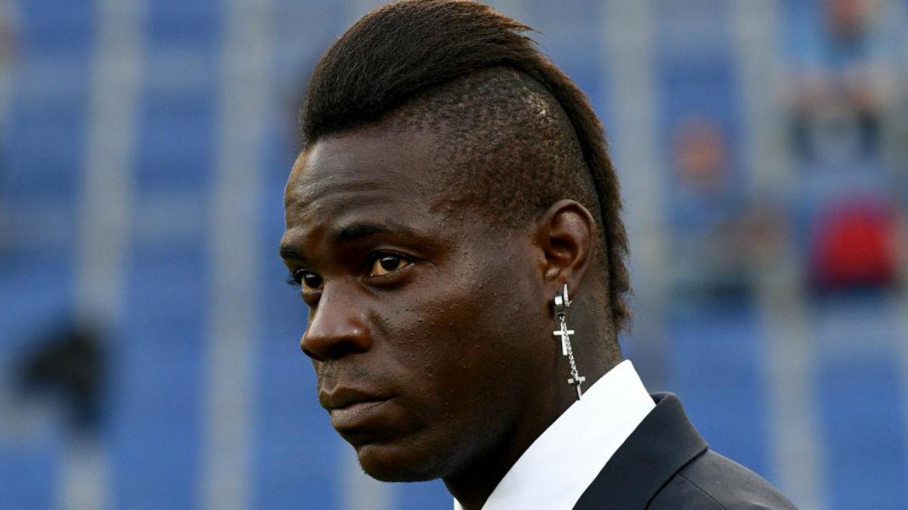Mario Balotelli sufre aparatoso accidente vial tras festejo de Año Nuevo
