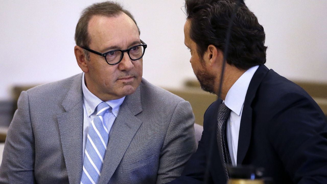 Kevin Spacey aún no la libra: Le restan 30 acusaciones que afrontar en 2020