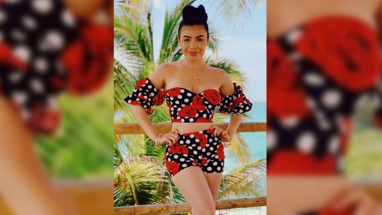 ¿Quién dijo frío? Tracy Sáenz exhibe su pronunciada retaguardia en la playa