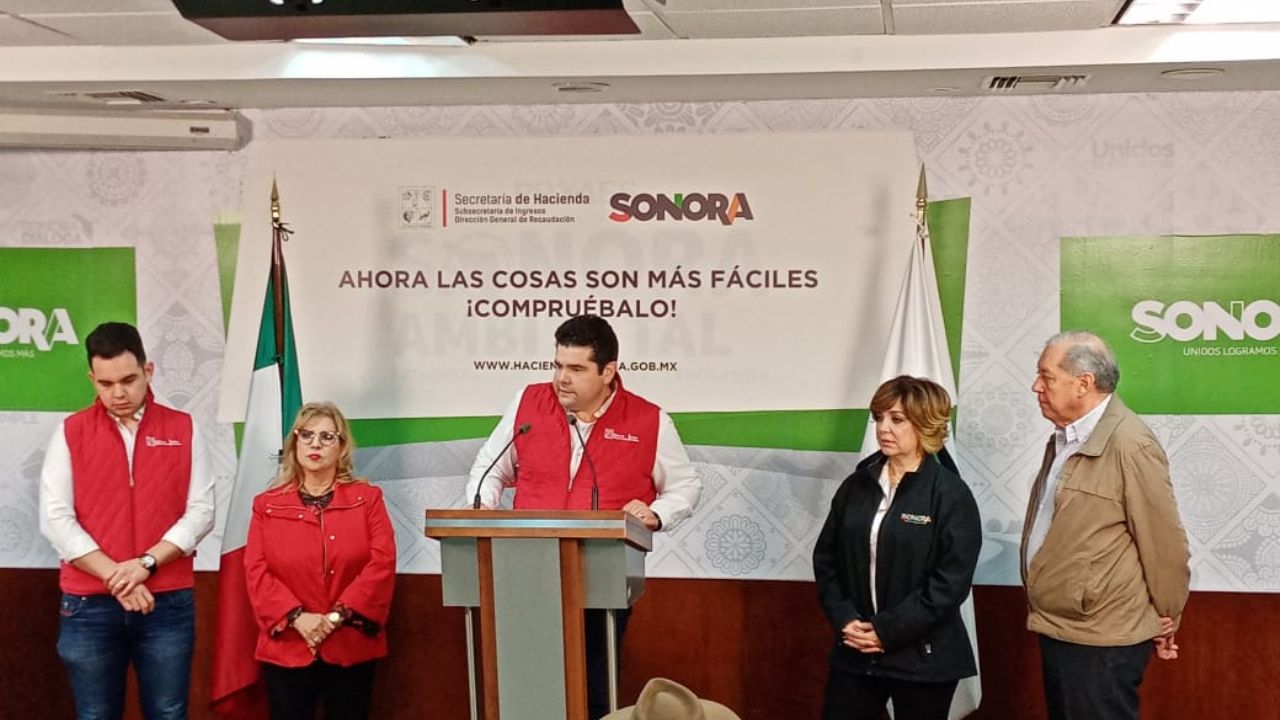 Autoridades inician con revalidación de placas del 2020