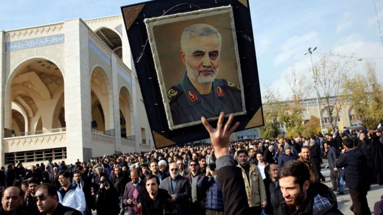 Irán promete “venganza severa” por muerte de general a manos de EU