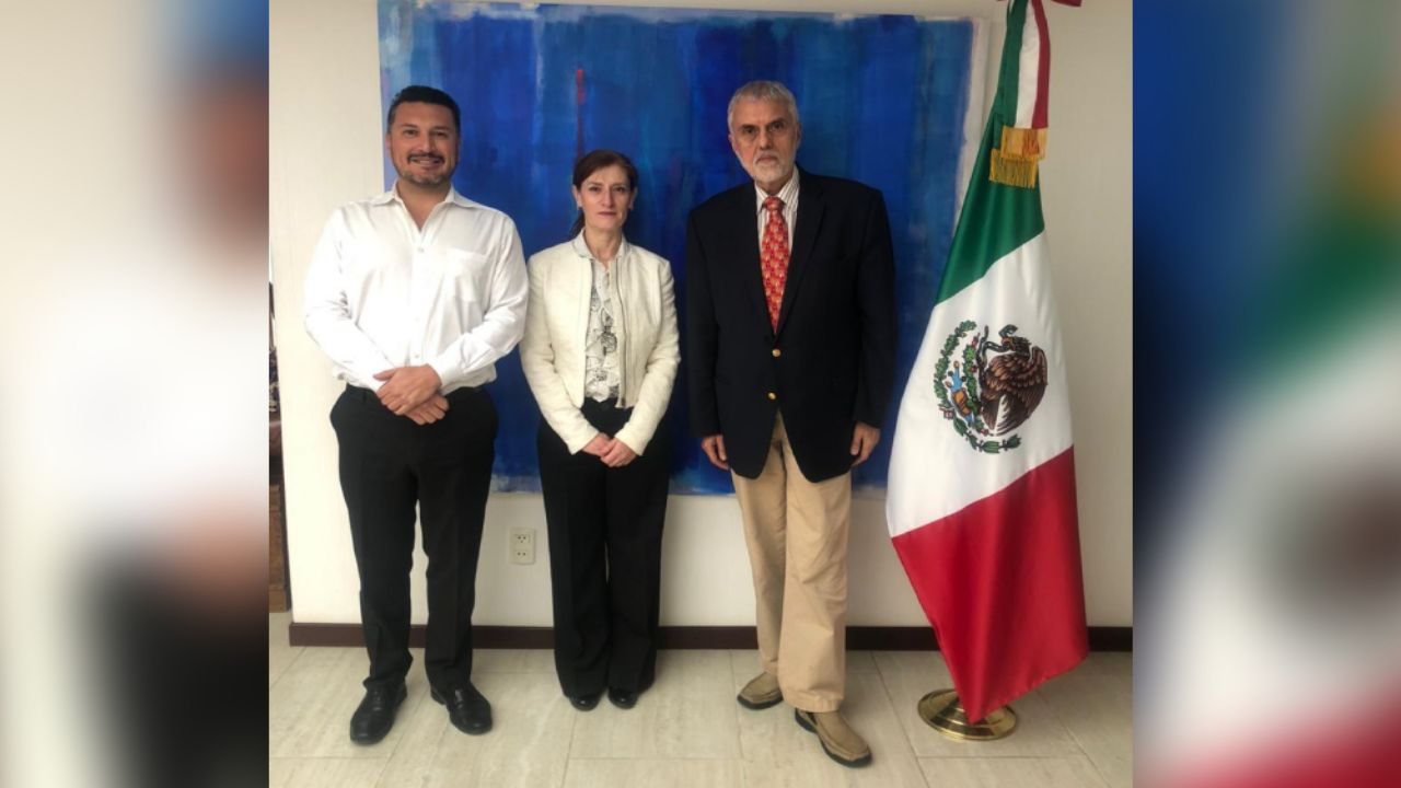 Edmundo Font llega a Bolivia tras ser acreditado como encargado de Negocios