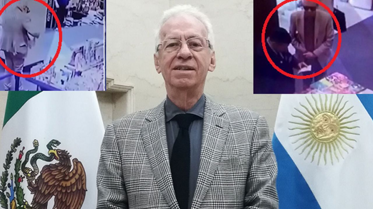 Exembajador mexicano que robó libro ahora es denunciado por acoso sexual