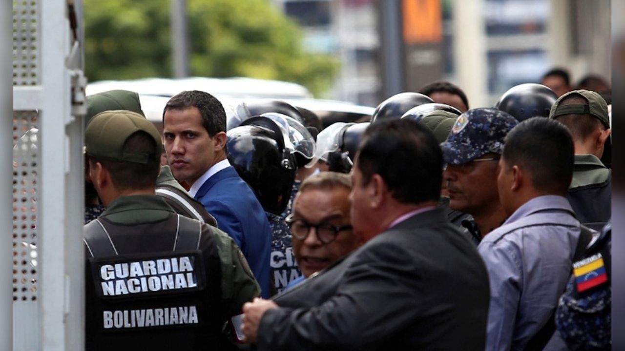 Policía niega la entrada a Guaidó y opositores al Parlamento en Venezuela