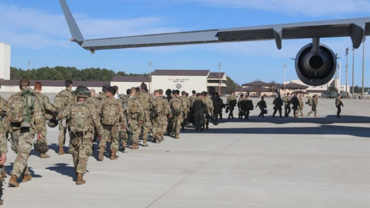 Terroristas asesinan a 3 personas en base militar estadounidense en Kenia