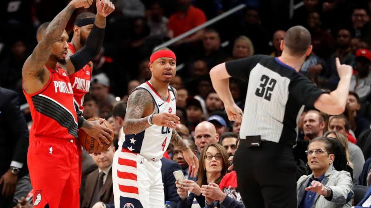 La NBA multa a Isaiah Thomas por ‘contacto inapropiado’ con un árbitro