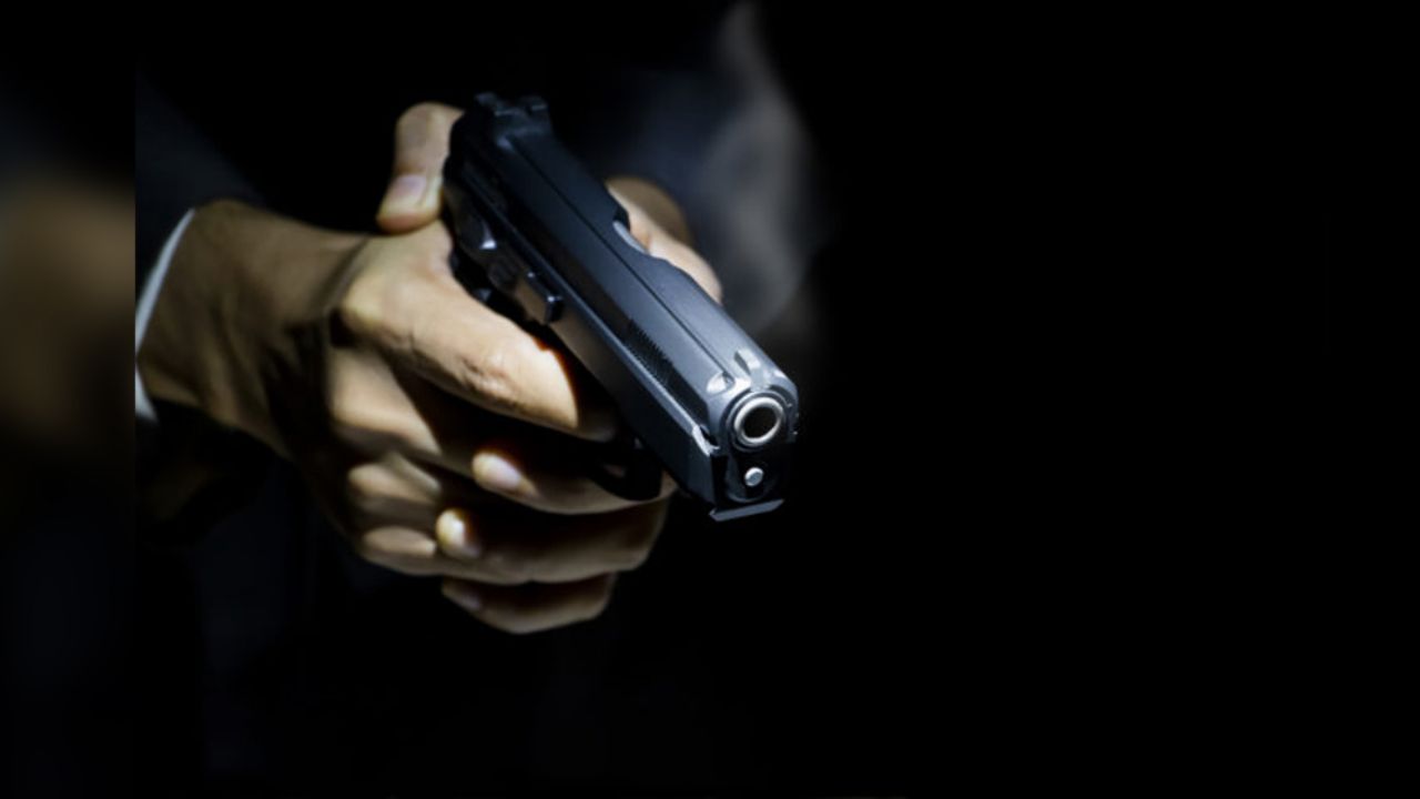 Hombre lleno de celos asesina a pareja por presunta infidelidad de la mujer