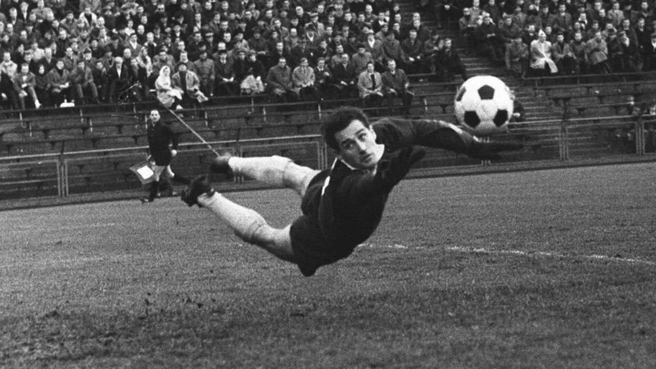 El mundo del futbol está de luto: Muere el histórico portero Hans Tilkowski