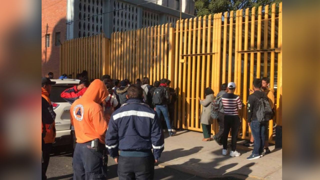 Encapuchados toman instalaciones de Prepa 9; exigen destitución de maestros