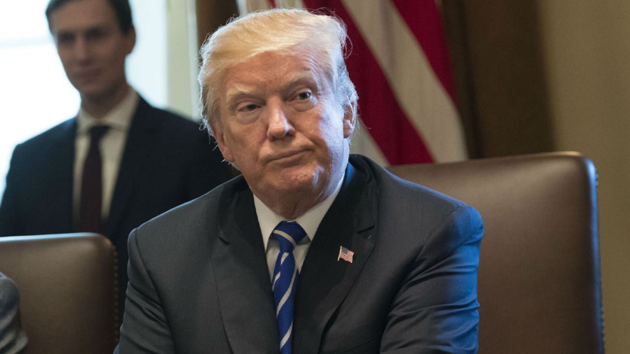 Líder iraní difunde lista de propiedades de Trump tras pedir su cabeza