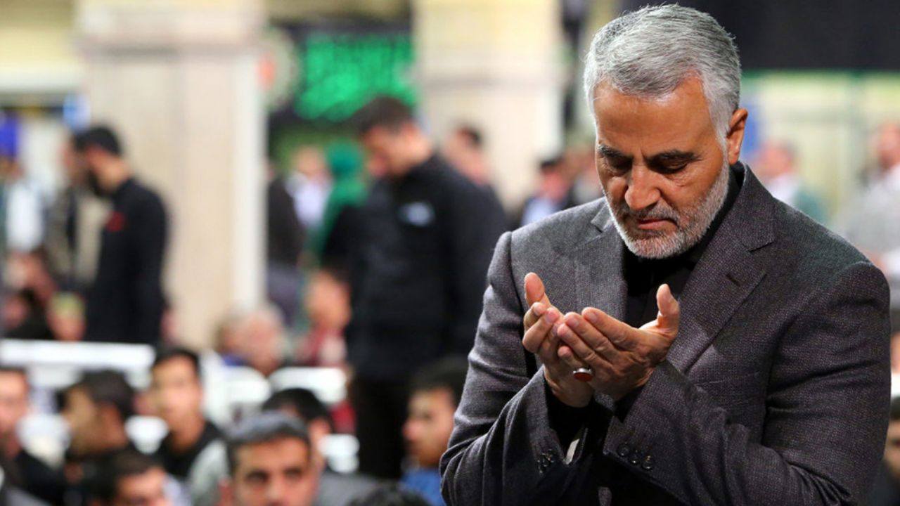Restos de Soleimani viajan en primera clase a Irán; lo reciben como héroe
