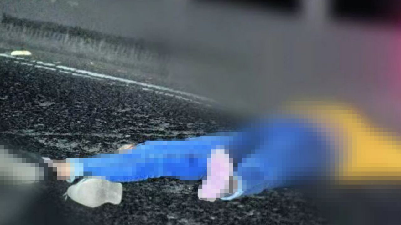 Cadáver de mujer desata pánico en el Periférico; la arrojaron de un auto