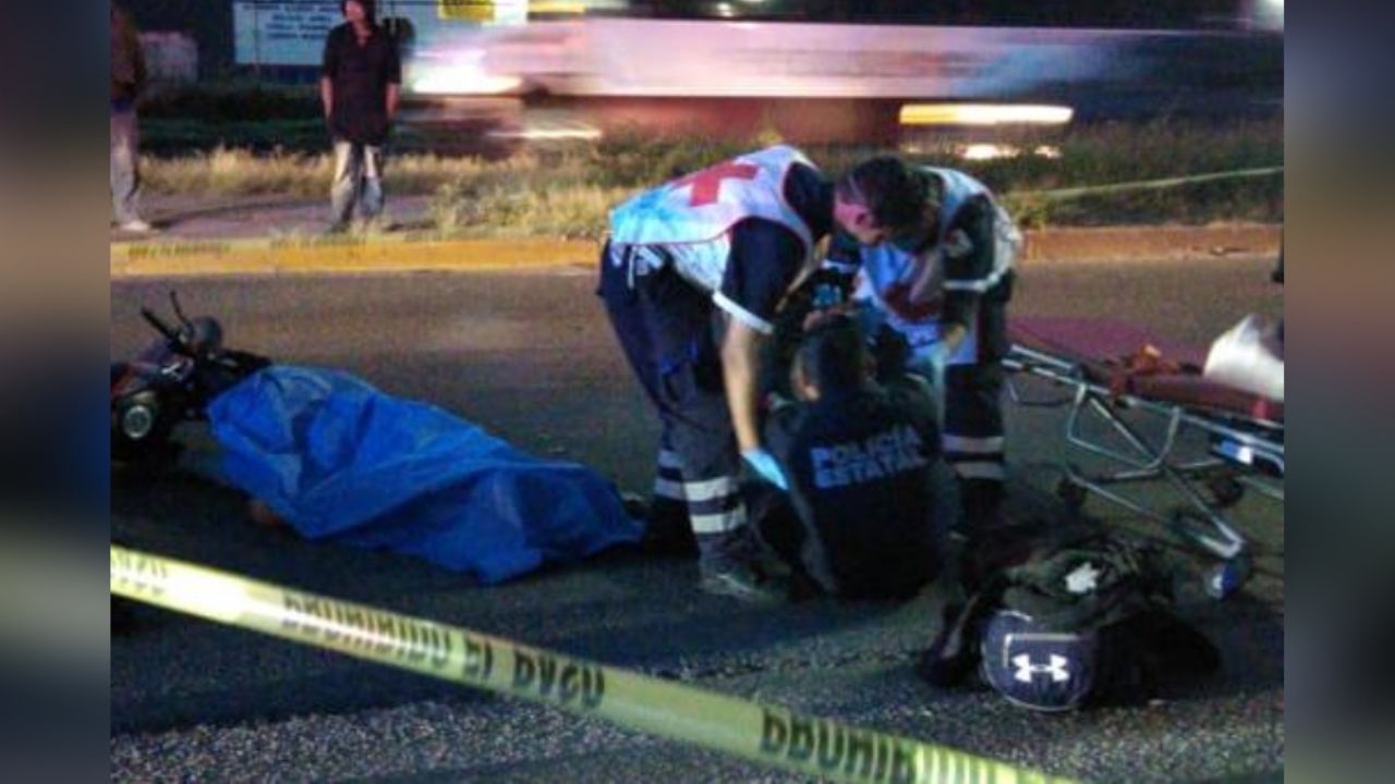 Accidente en motocicleta deja 1 muerto y 1 herido; el conductor era policía
