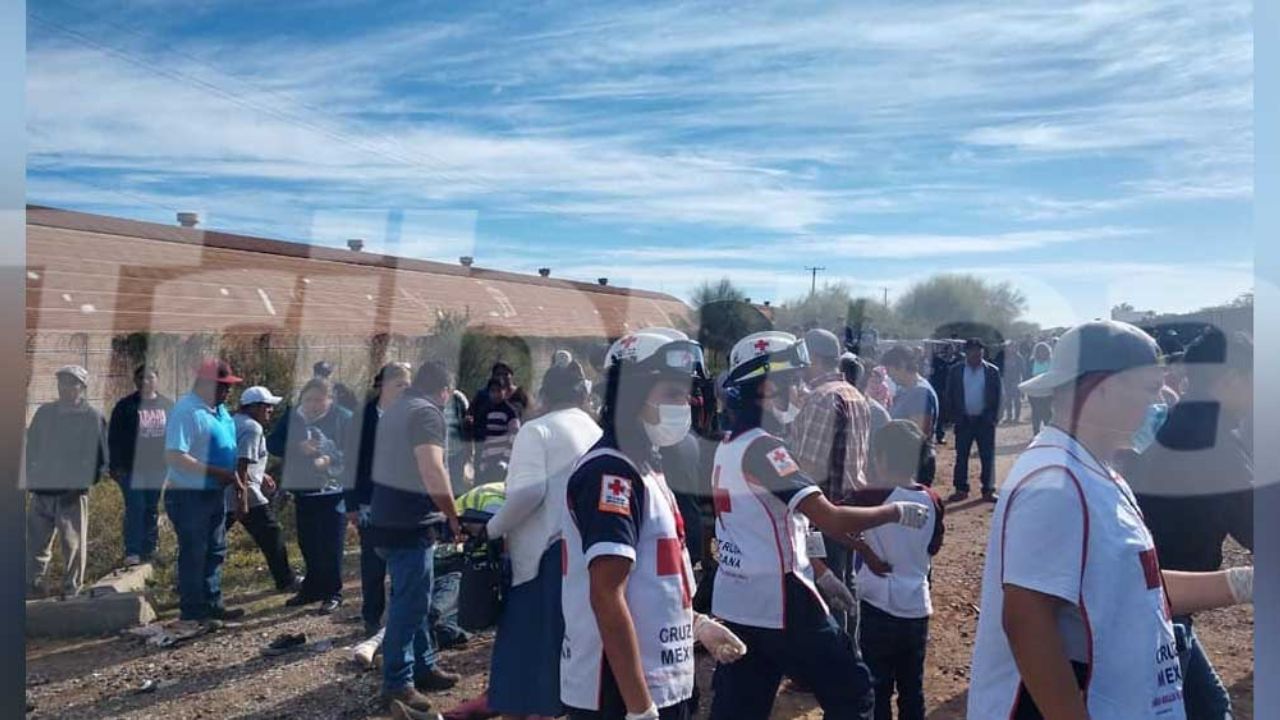 Asciende a 7 los muertos en el choque del camión y el tren; FGJE investiga