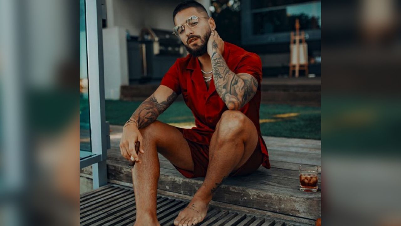 Al ritmo de ‘La Playa’, Maluma cautiva a sus fans con un baile desde la nieve