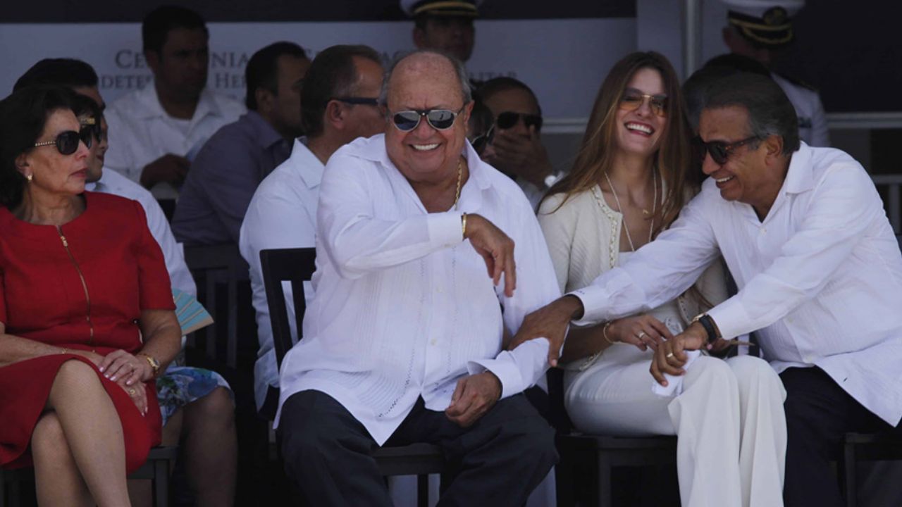 UIF revela que EU investiga a Romero Deschamps, exlíder sindical de Pemex