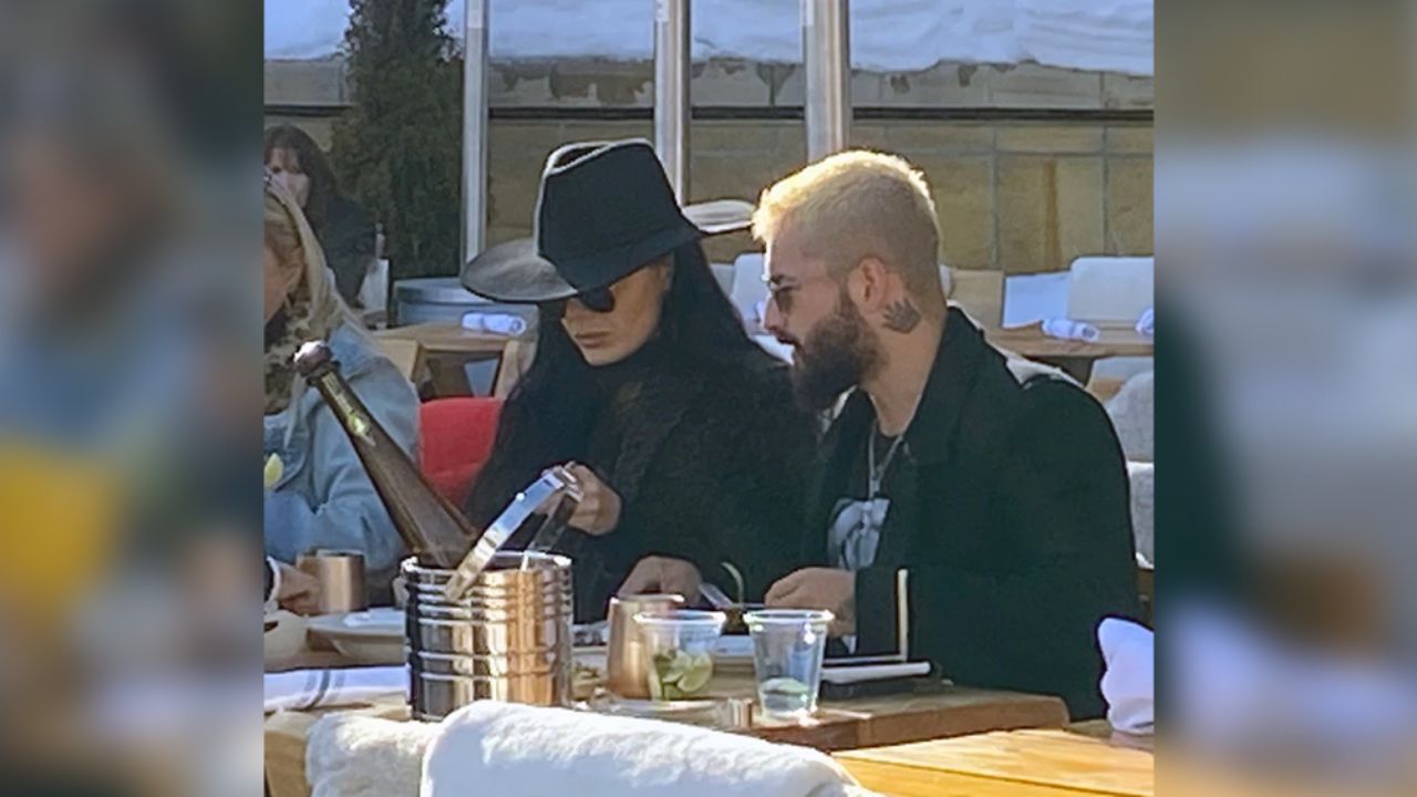 Nuevo año, nueva pareja: Maluma fue visto con modelo rusa en Colorado