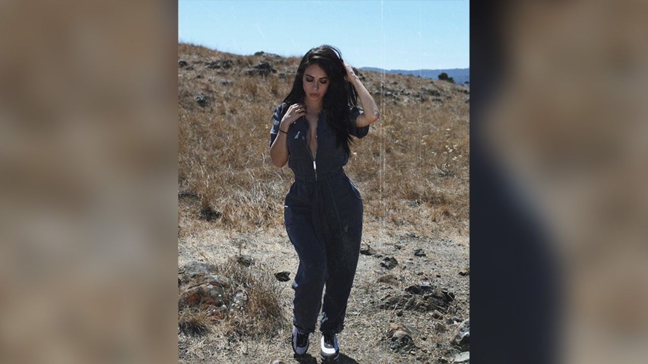 ¿Cuál frío? Jimena Sánchez derrite a seguidores al asolearse en traje de baño