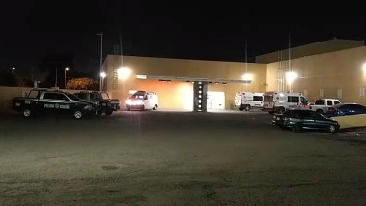 Enfrentamiento armado de vehículo a vehículo deja una persona herida