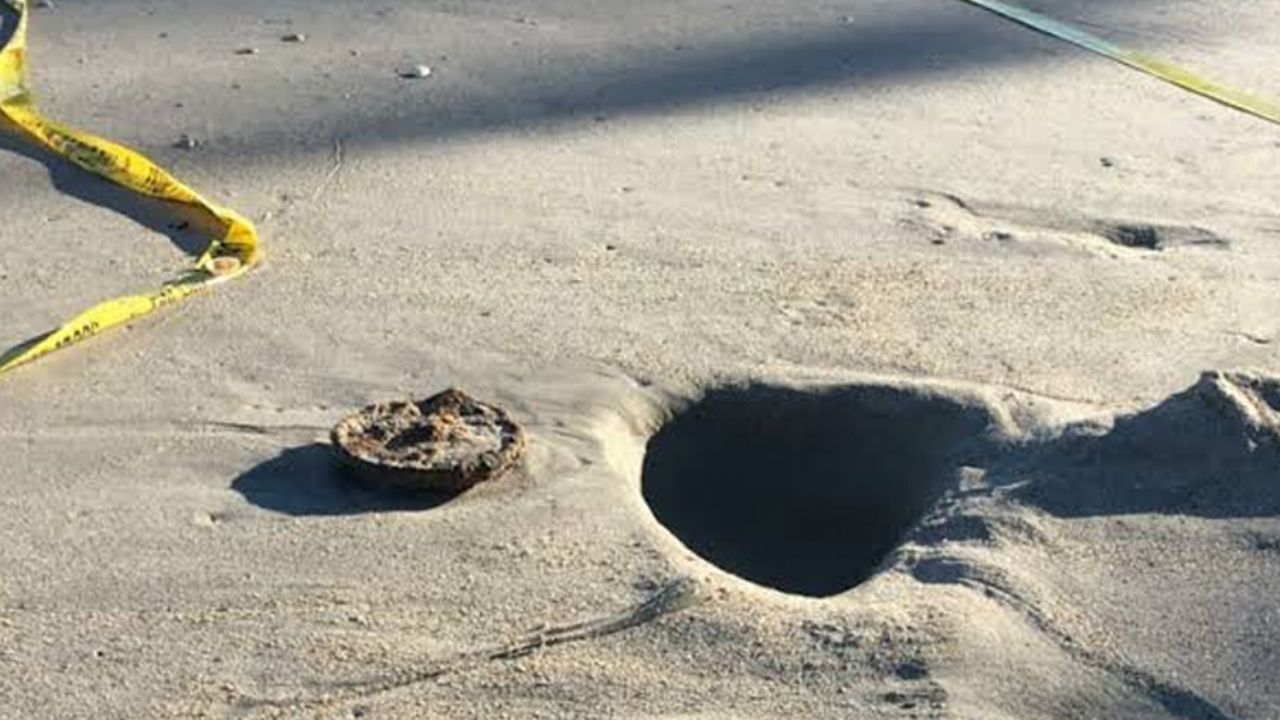 Hombre descubre mina de la Segunda Guerra Mundial en playa de Miami
