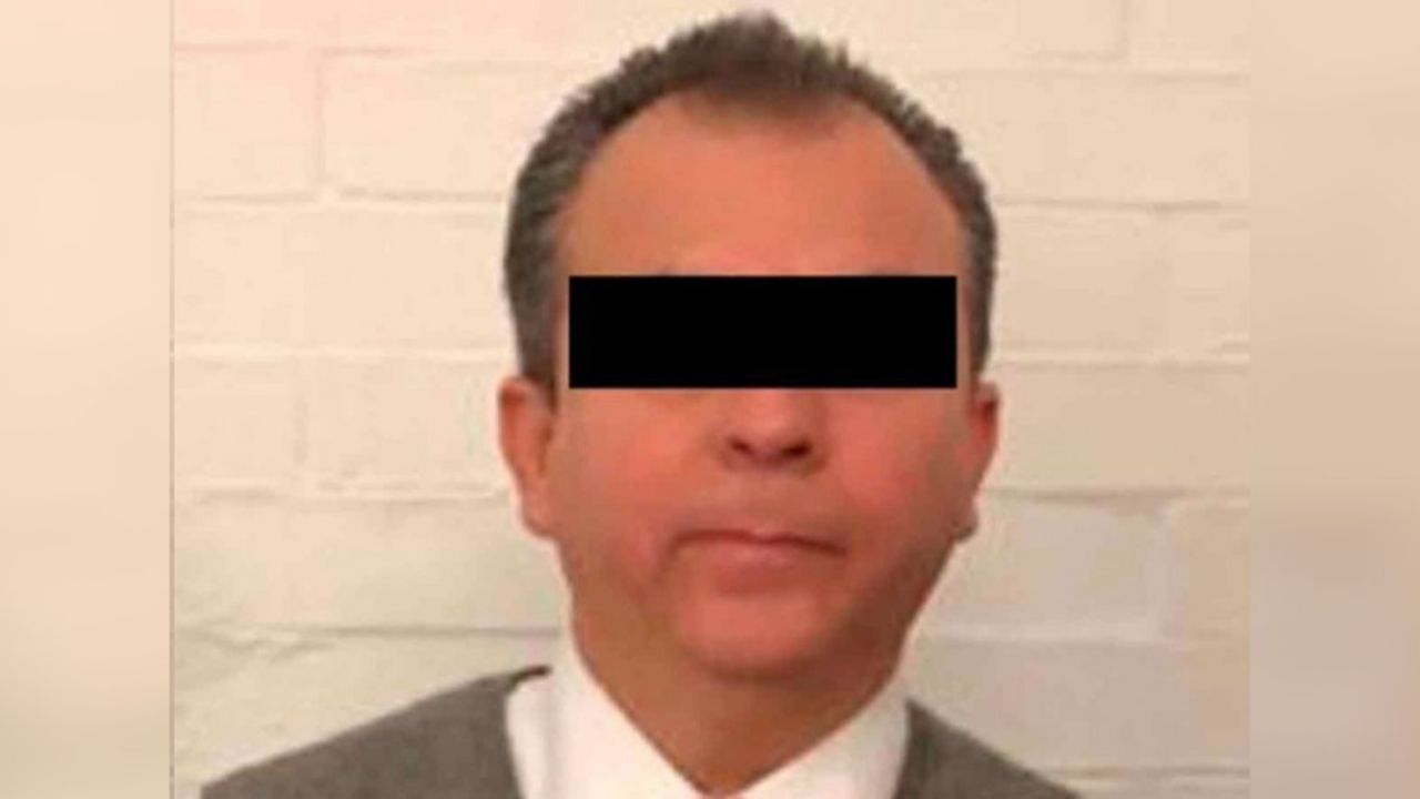 Arrestan a exfuncionario del INVI que colaboró con Raymundo Collins