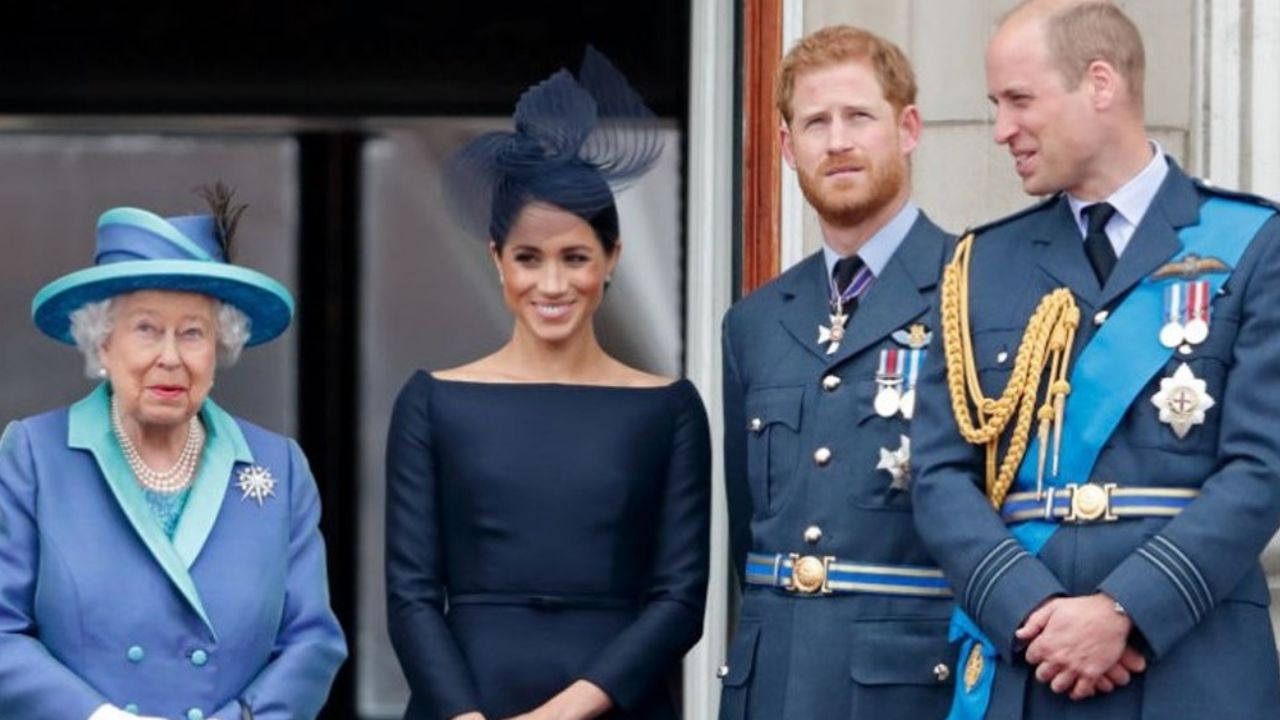 Para evitar “guerra real”, Reina Isabel II convoca a reunión de “emergencia”