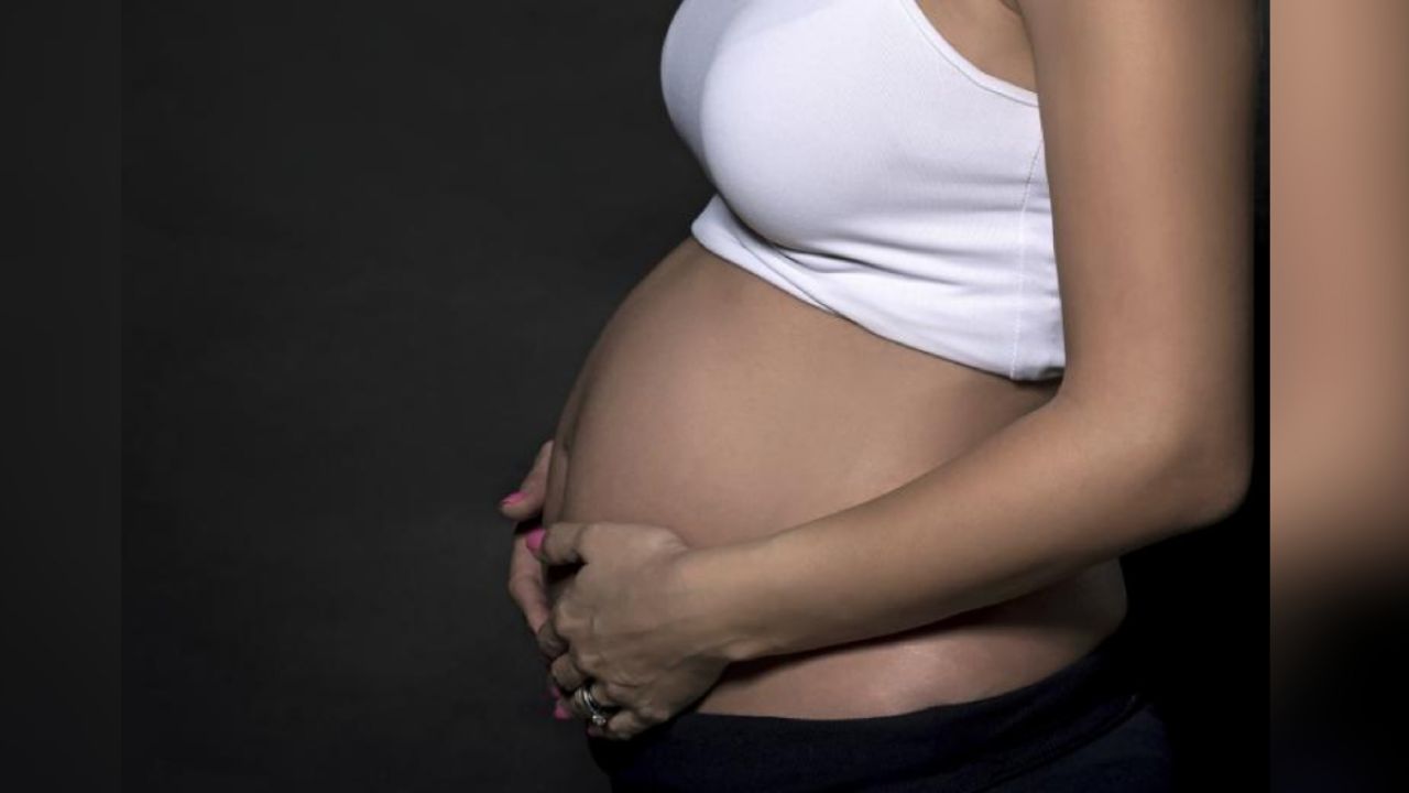 Pareja engaña y asesina a una joven embarazada para quitarle a su bebé