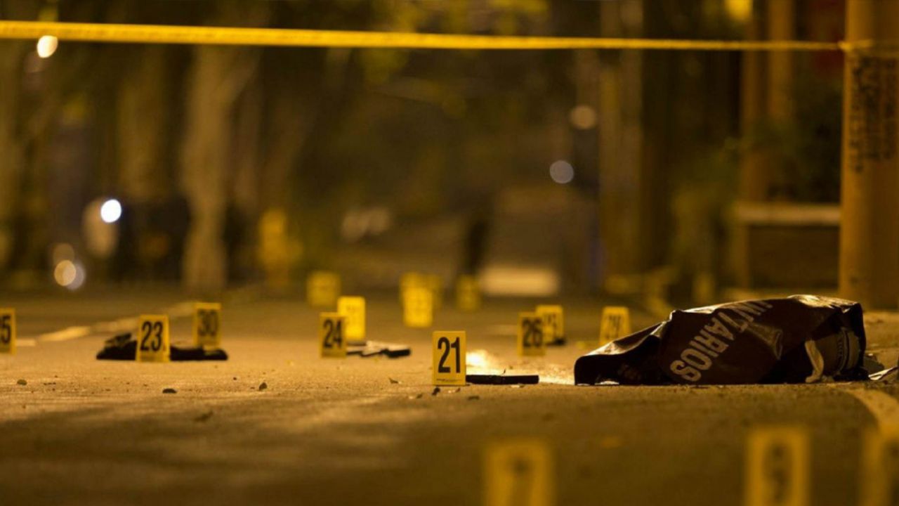 Hombre es asesinado a balazos mientras daba un paseo por plaza de Colima