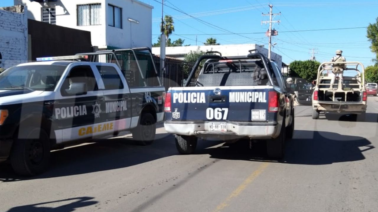 Tras forcejeo, oficial de Policía da muerte a sicario con su propia arma