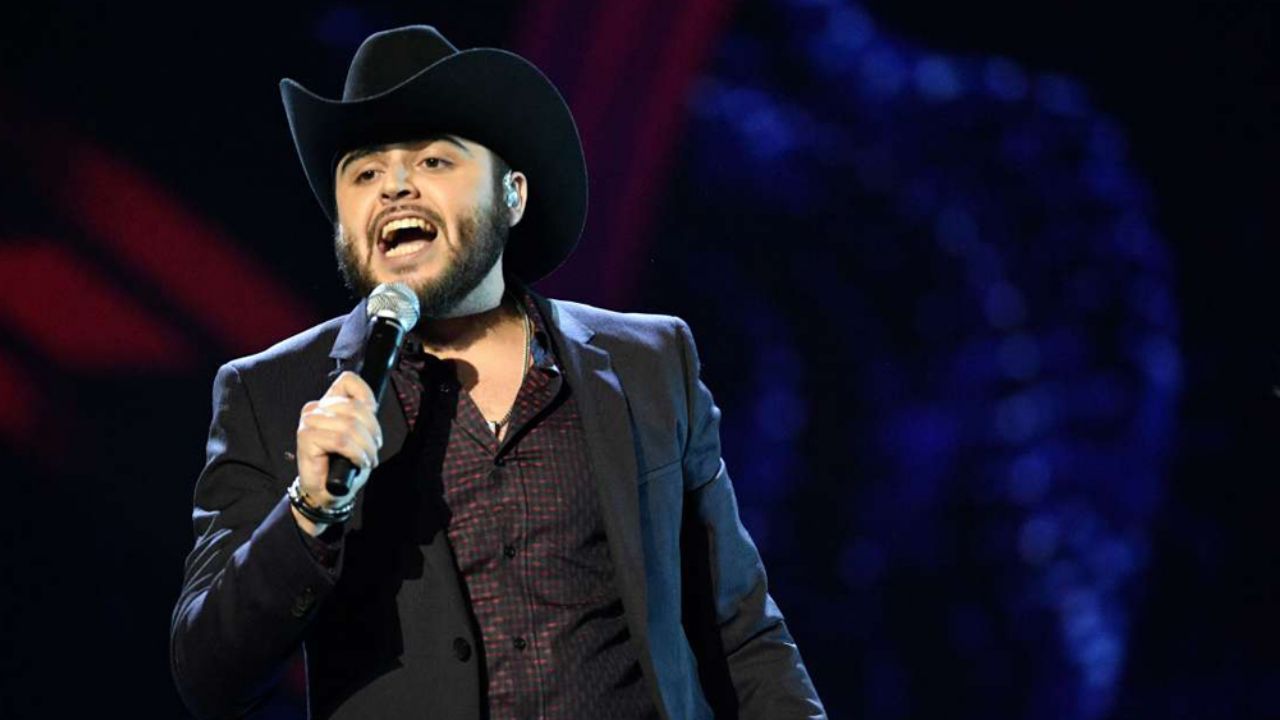 ¿Dejará de cantar? Gerardo Ortiz se aleja de los escenarios y goza de otra faceta en su vida