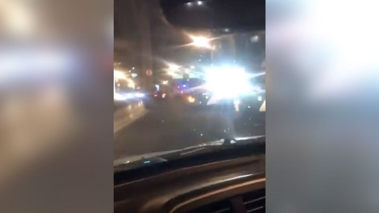 Balacera de un vehículo a otro deja un muerto y dos personas lesionadas