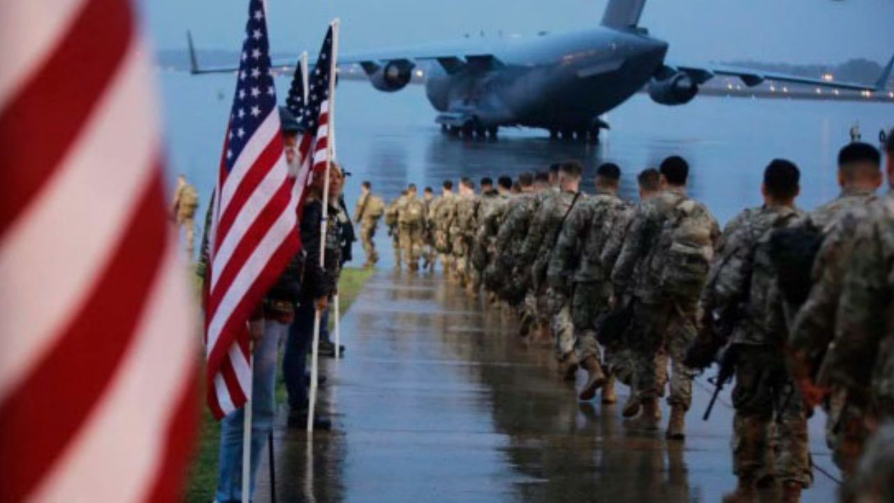 Primer ministro de Irak pide a EU que retire sus tropas del país