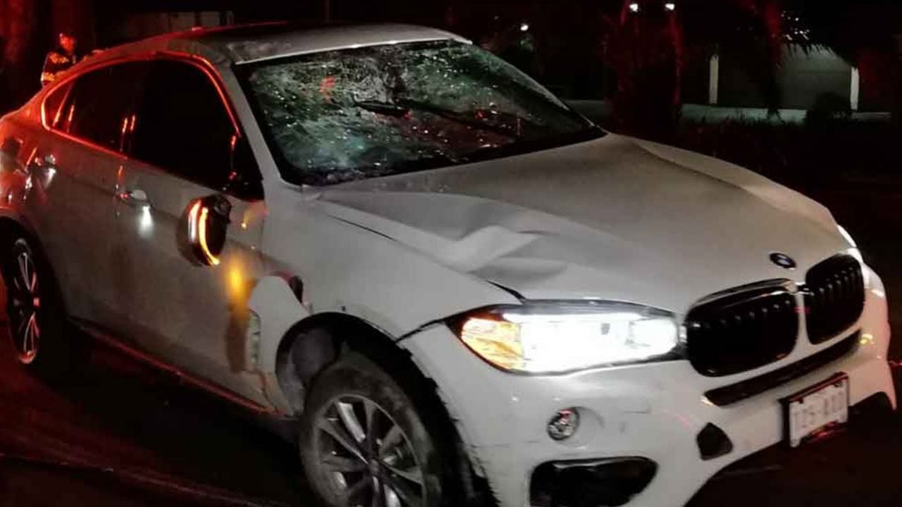 Conductores ‘mala copa’ vuelcan sus camionetas de lujo en CDMX