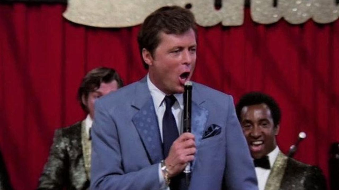 Famoso actor de ‘Vaselina’ fallece a los 87 años por causas naturales