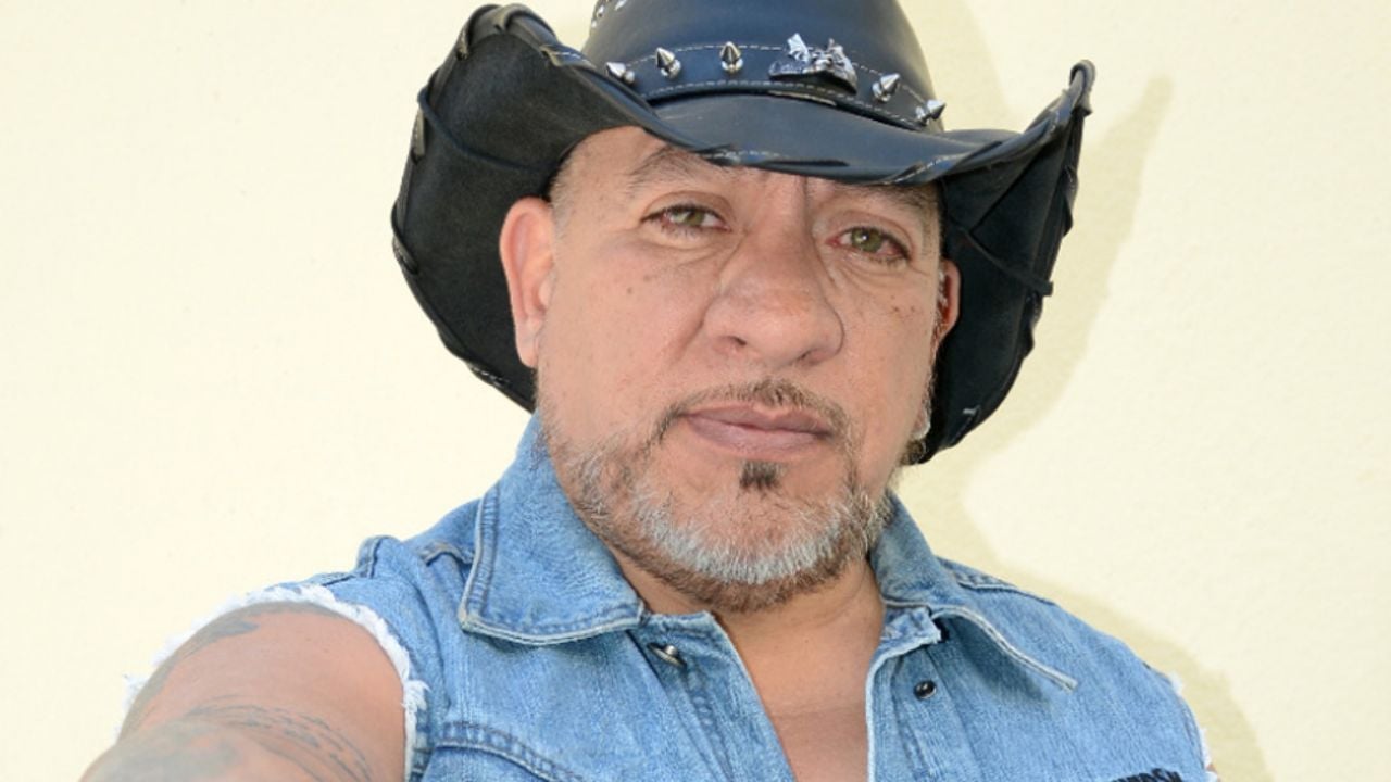 De ‘cazafantasmas’ a estrella de rock: Carlos Trejo demuestra su talento en el escenario