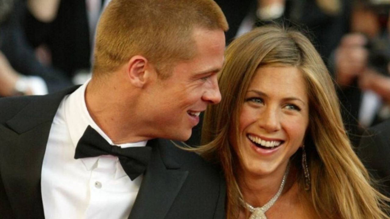 De ex a amigos y… ¿algo más? Aniston da ‘Like’ a Brad Pitt y redes enloquecen