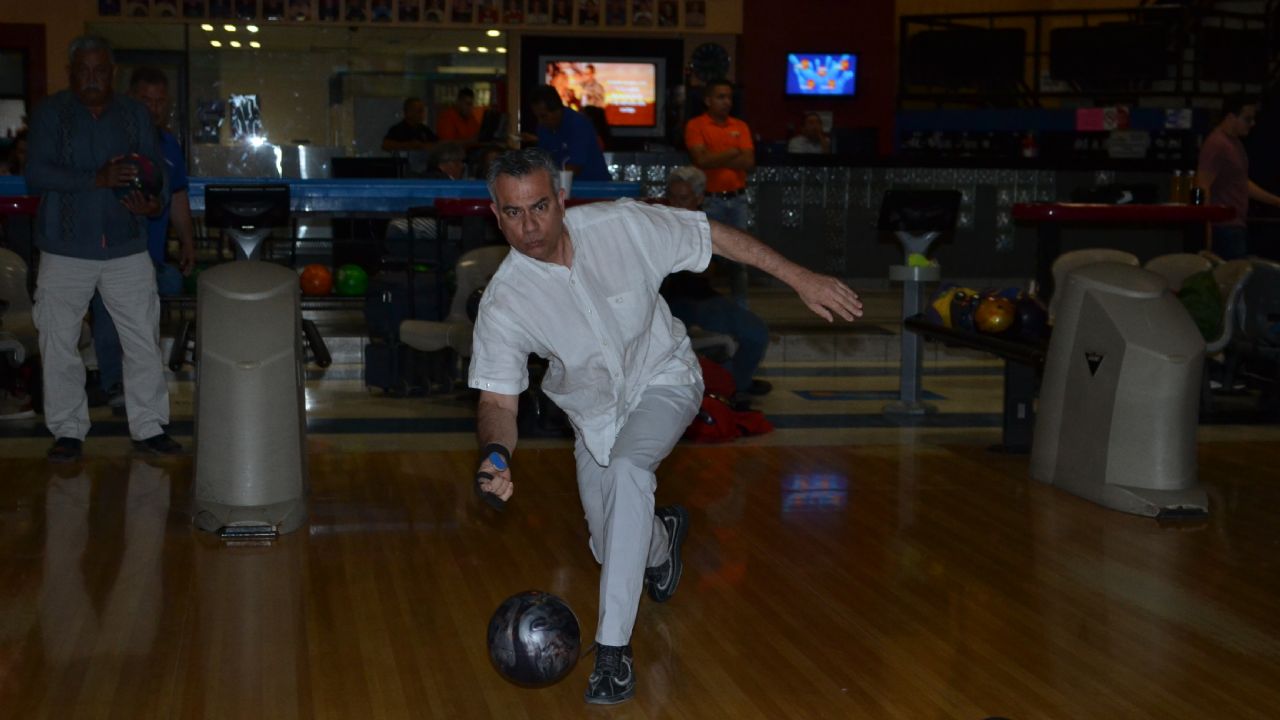 Infantil Miranda para en seco y le aplica la limpia al líder Guachaporis