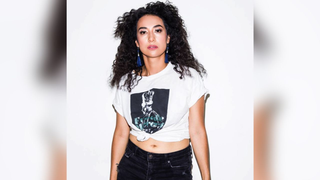 Flor Amargo denuncia que le prohiben cantar en la vía pública de Jalisco