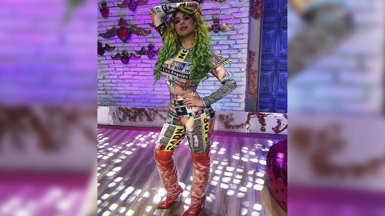 ‘La Bebeshita’ arranca suspiros con un elegante vestido de lentejuelas