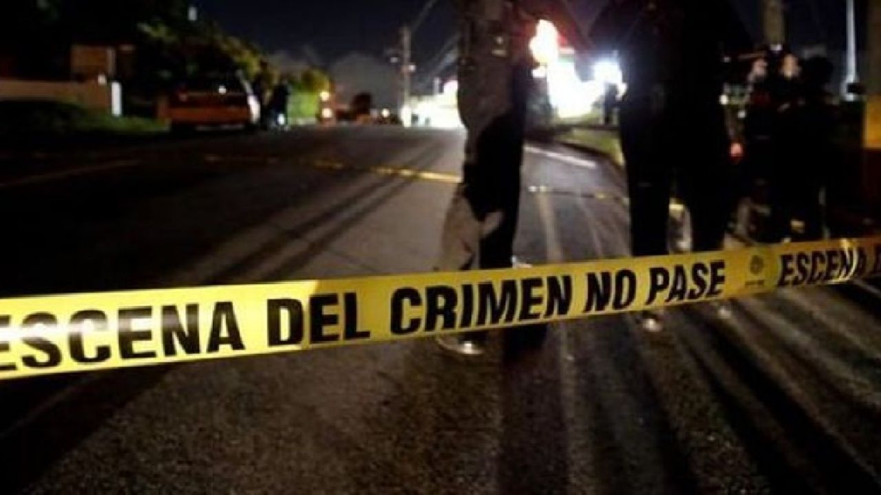 Vecinos pensaban que hombre dormía en avenida; en realidad estaba muerto