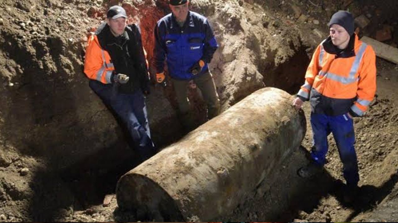 Después de 75 años, se desactivan bombas de la Segunda Guerra Mundial