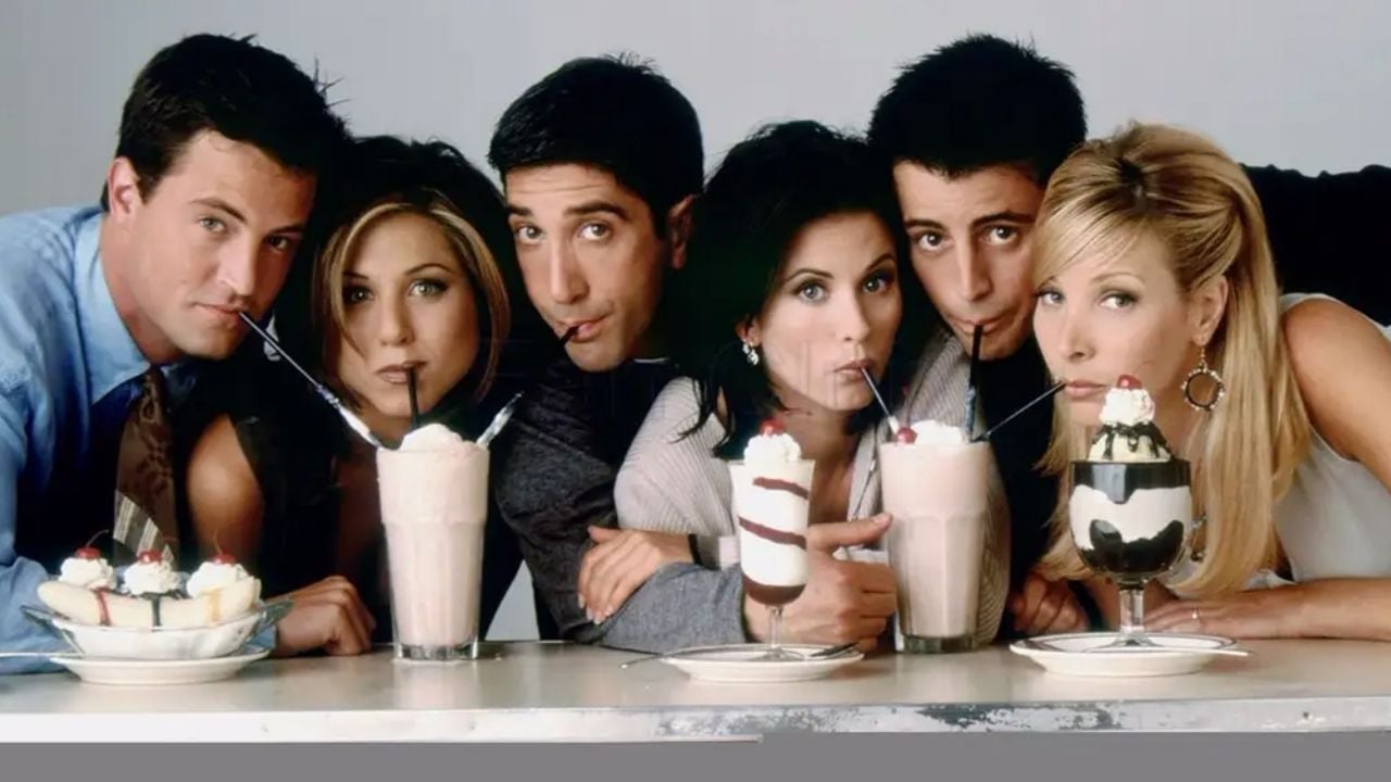 FOTO: ‘Mónica’, ‘Rachel’ y ‘Phoebe’ se reúnen para ¿el regreso de ‘Friends’?